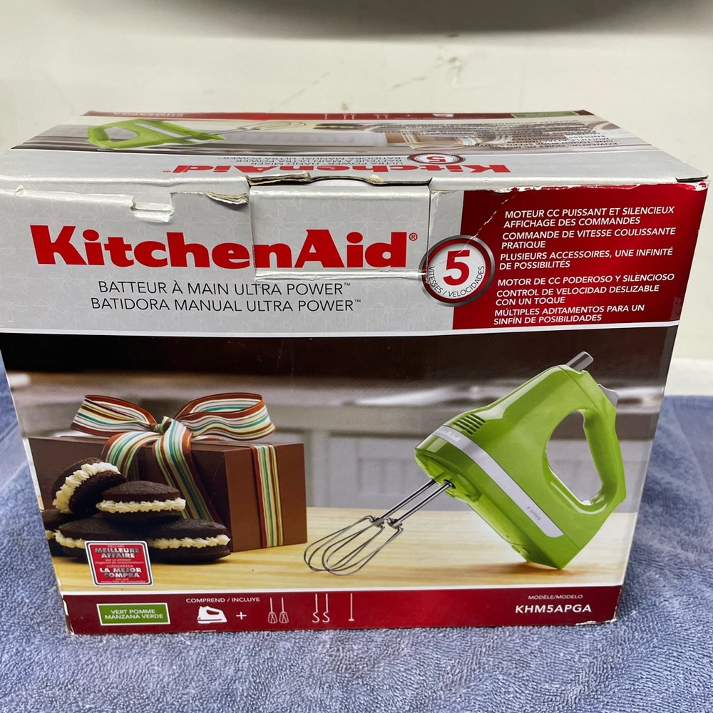 Kitchen aid Green Apple Color 5-Speed Hand Mixer with beaters only - Picture 7 of 9